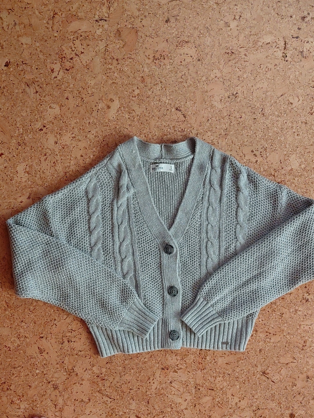 Hollister Women's Gray Cropped V-Neck Knit Button Cardigan Sweater Size S